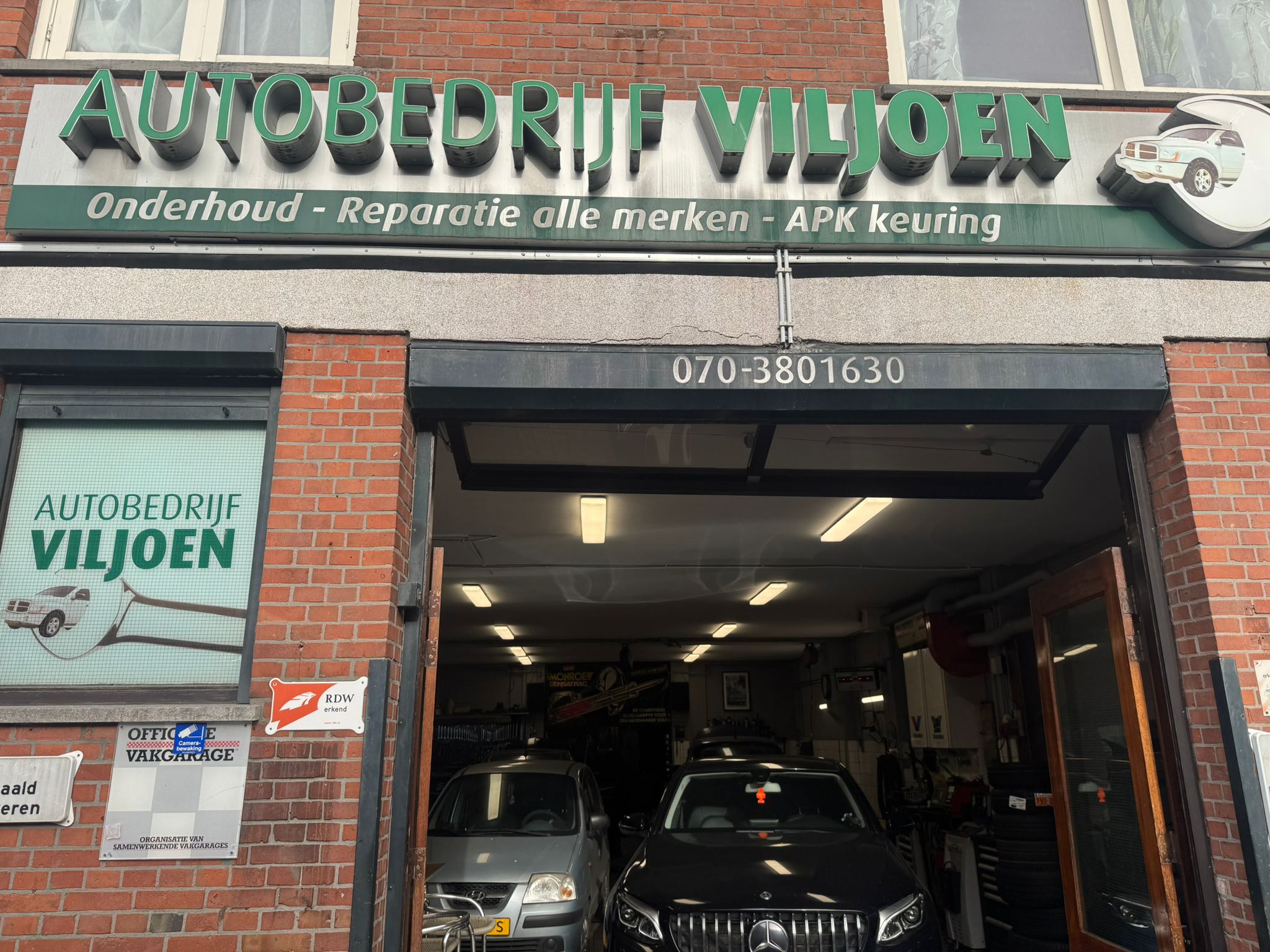 Autobedrijf Viljoen - Gevel