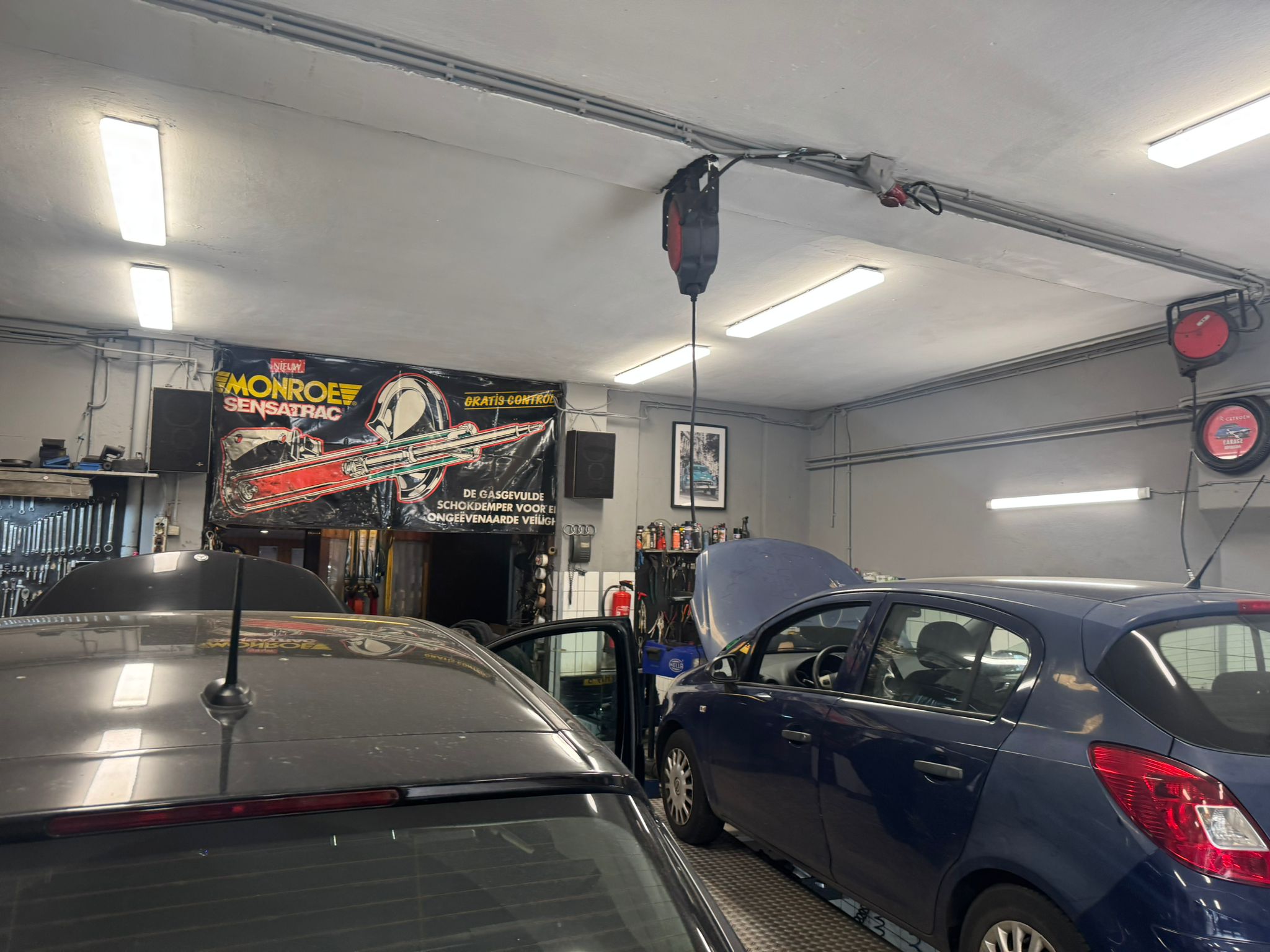 Auto's in de werkplaats